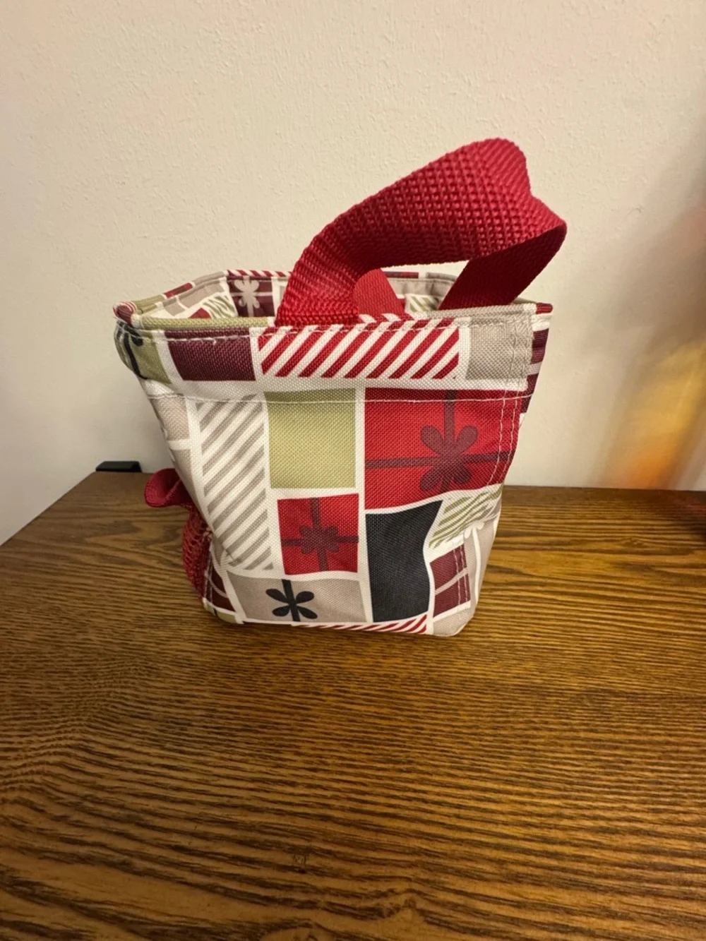 Thirty-One Littles Carry-All Caddy | Hello Holiday Pattern - GUC
